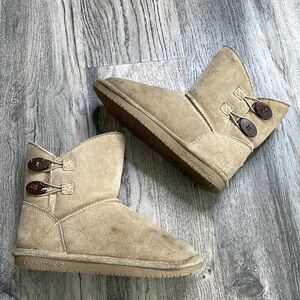 BearPaw Girls Rosaline Tan Suede Wool Blend Lined Boots, size 2